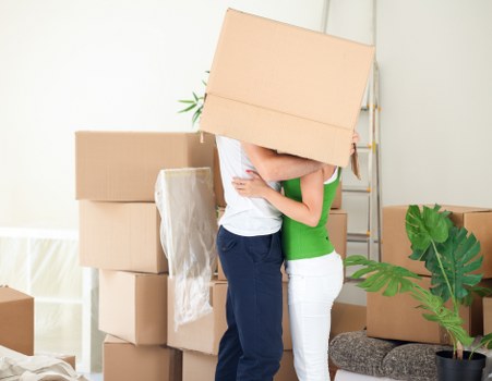 Packing and loading support for a Chelsea house move